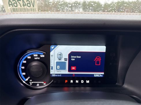 Used 2024 Ford Bronco Badlands image 28