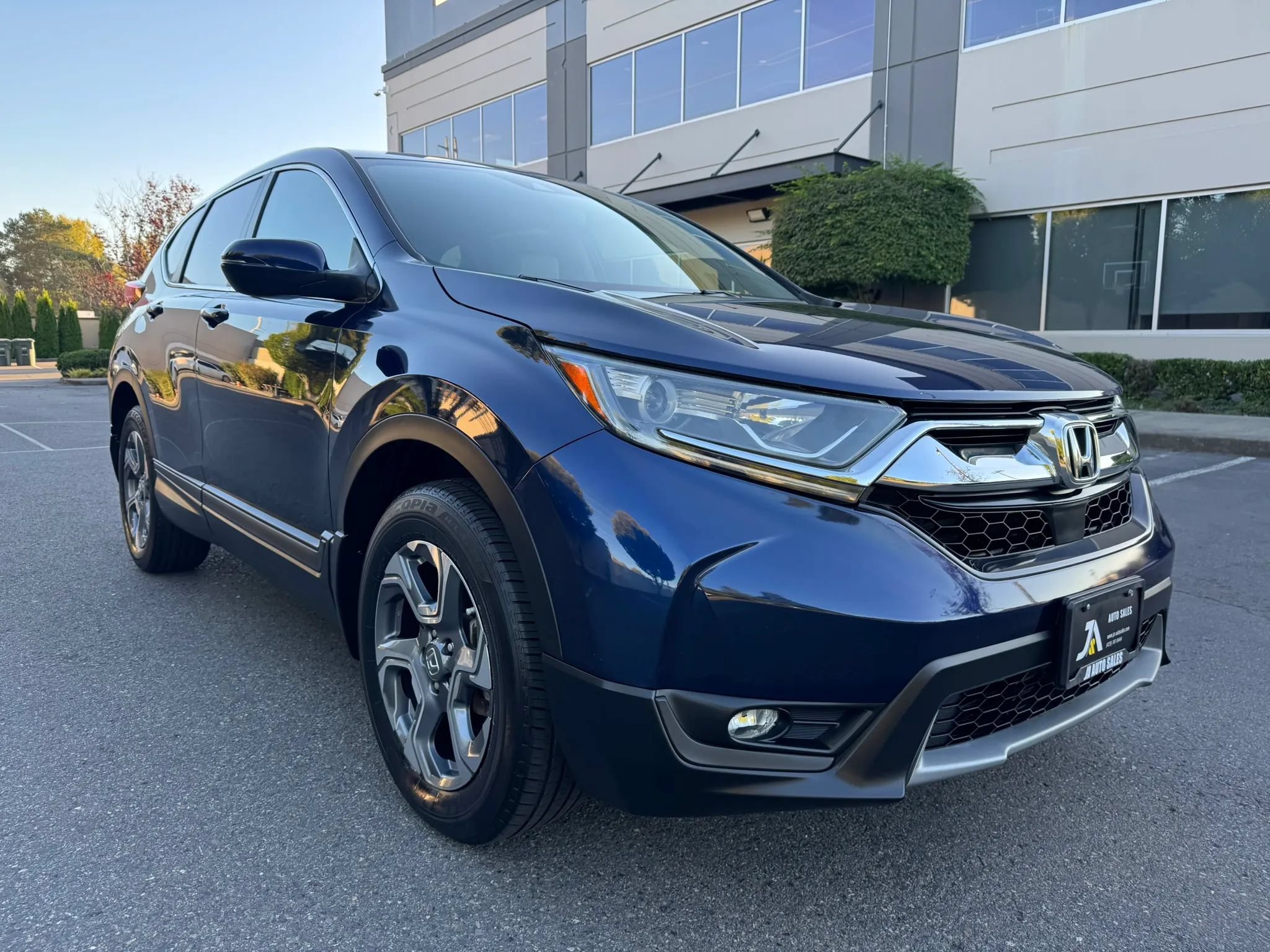 Used 2019 Honda CR-V EX-L image 2