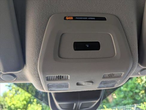 Used 2023 Ford Transit 250 Medium Roof AWD image 30