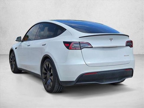 Used 2022 Tesla Model Y Performance AWD/4WD image 7