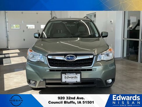 Used 2015 Subaru Forester 2.5i Limited AWD/4WD image 3