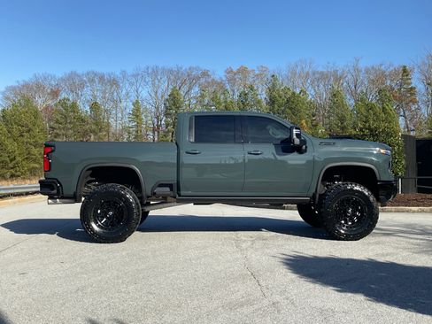 Used 2025 Chevrolet Silverado 3500 LTZ w/ Trail Boss Package image 5