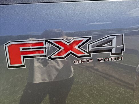 Used 2023 Ford F350 Lariat w/ Tow Technology Package AWD/4WD image 11