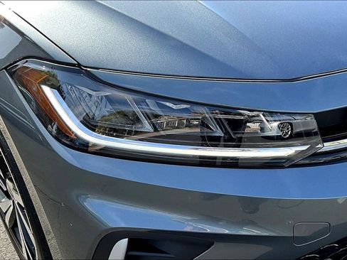 Used 2025 Volkswagen Jetta SEL image 28