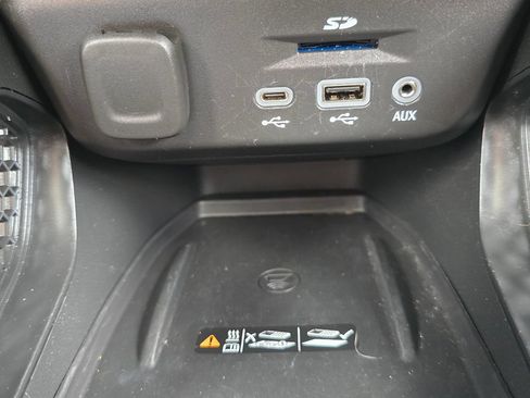 Used 2023 Chevrolet TrailBlazer ACTIV w/ Sun and Liftgate Package FWD image 27
