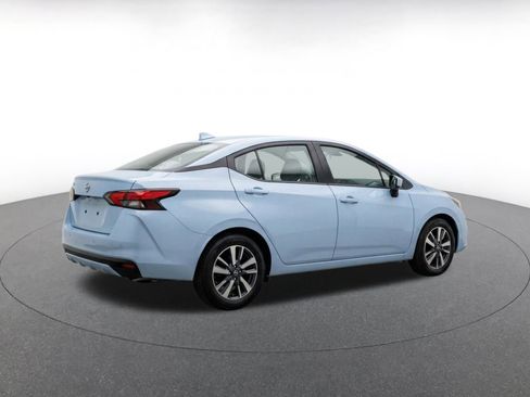 Used 2025 Nissan Versa SV image 17