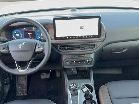 Used 2025 Ford Bronco Sport Outer Banks w/ Outer Banks Tech Package+ image 12