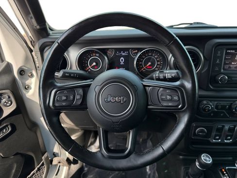 Used 2020 Jeep Wrangler Sport AWD/4WD image 12