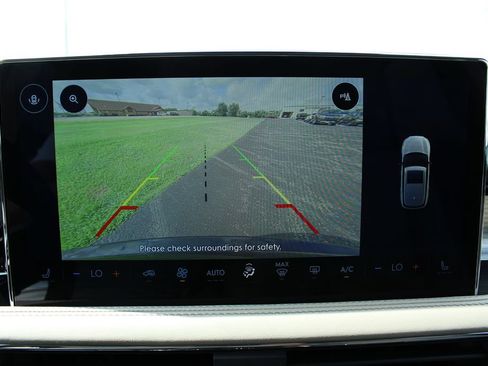 Used 2025 Lincoln Corsair AWD w/ Towing Package image 42