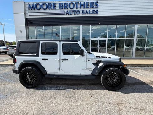 Used 2020 Jeep Wrangler Unlimited Sport S AWD/4WD image 1