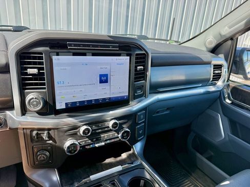 Used 2021 Ford F150 Lariat w/ Equipment Group 502A High AWD/4WD image 18