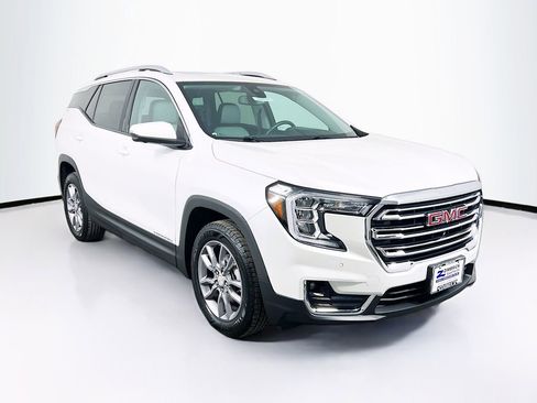 Certified 2022 GMC Terrain SLT w/ Infotainment Package II image 1