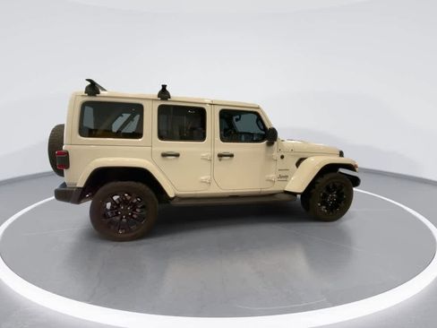 Used 2021 Jeep Wrangler Sahara w/ Safety Group image 9