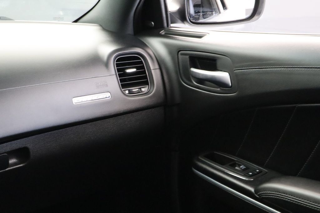 Used 2022 Dodge Charger R/T w/ Plus Group RWD image 30