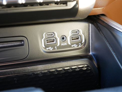 Used 2019 RAM 1500 Laramie image 32