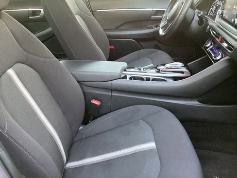 Used 2022 Hyundai Sonata SEL w/ Convenience Package image 4