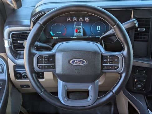 Used 2025 Ford F250 Lariat w/ Chrome Package image 12