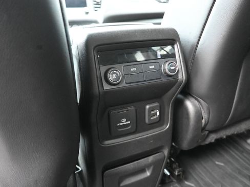 Used 2019 GMC Acadia SLT image 10