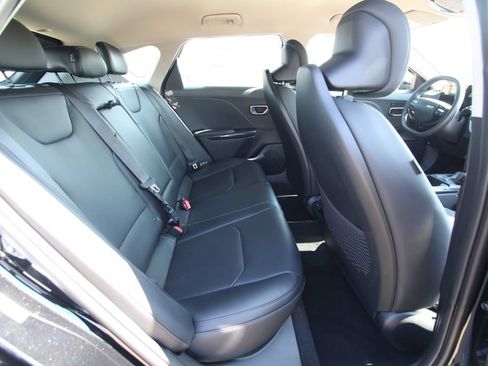 New 2026 Kia K4 EX FWD image 9