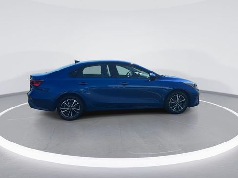 Used 2024 Kia Forte LXS FWD image 9