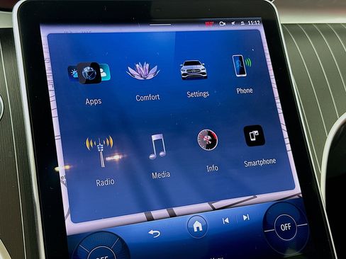 Certified 2024 Mercedes-Benz C 300 4MATIC Sedan image 19