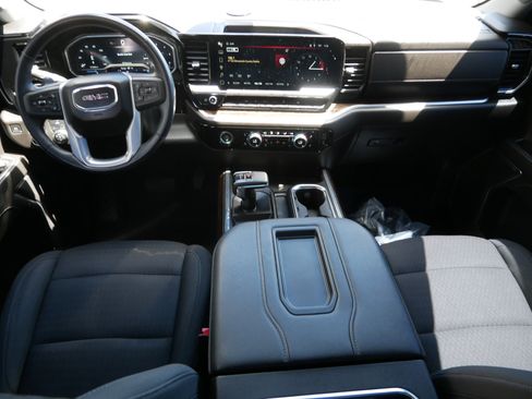 Used 2022 GMC Sierra 1500 Elevation AWD/4WD image 8