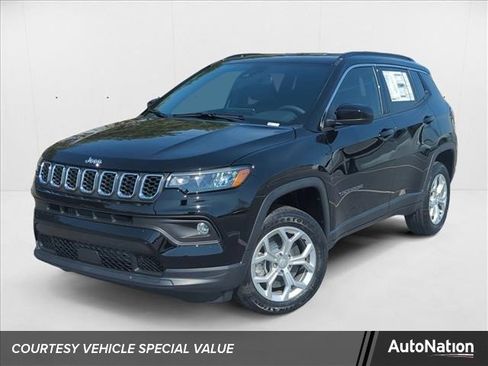 New 2024 Jeep Compass Latitude image 1