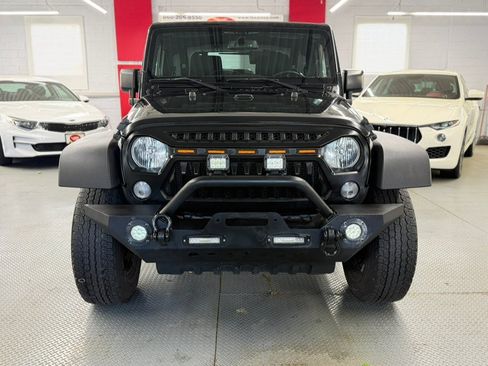 Used 2015 Jeep Wrangler Sport w/ Quick Order Package 24S AWD/4WD image 3