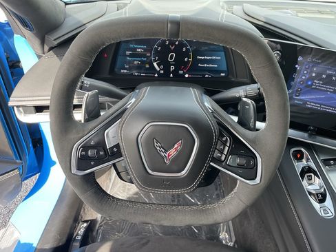 Used 2024 Chevrolet Corvette Stingray Premium Conv w/ Z51 Performance Package image 28