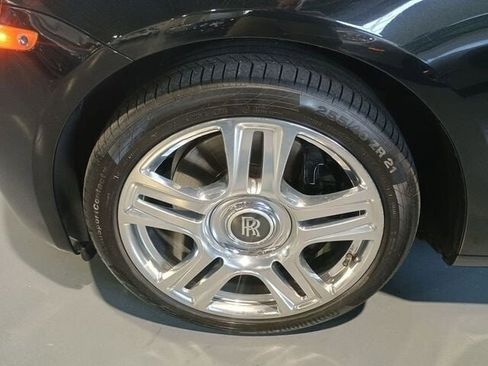 Used 2015 Rolls-Royce Ghost image 27