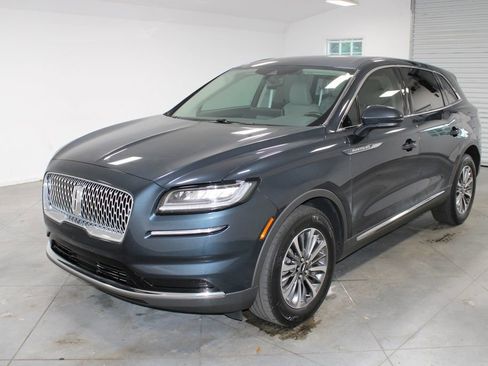 Used 2023 Lincoln Nautilus AWD w/ Premium Package image 4