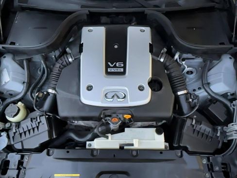 Used 2010 INFINITI G37 x Sedan w/ Premium Pkg image 28