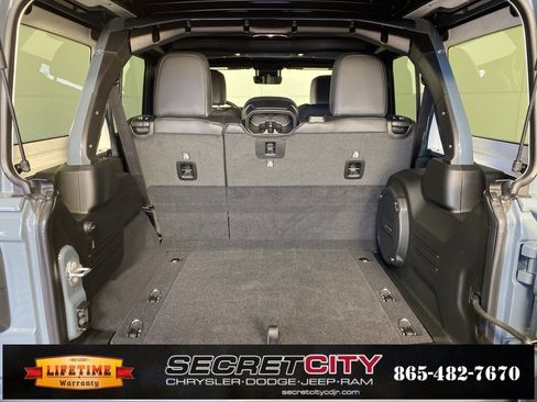 New 2026 Jeep Wrangler Unlimited Rubicon 392 image 33