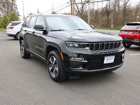 Used 2024 Jeep Grand Cherokee Limited 4xe image 1