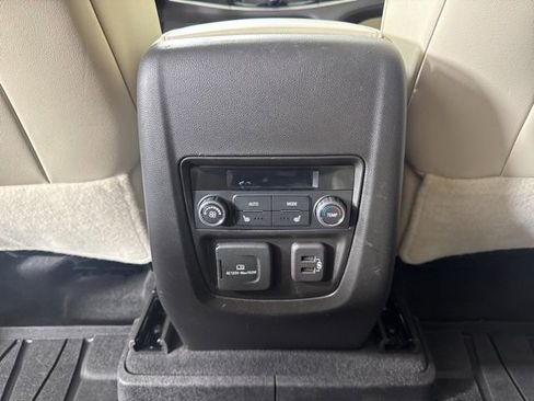 Used 2023 Buick Enclave Premium w/ Experience Buick Package AWD/4WD image 13