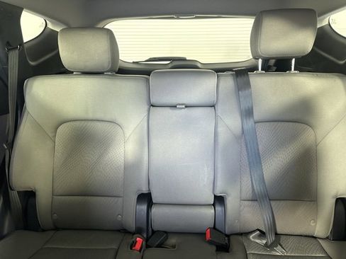 Used 2017 Hyundai Santa Fe Sport image 24