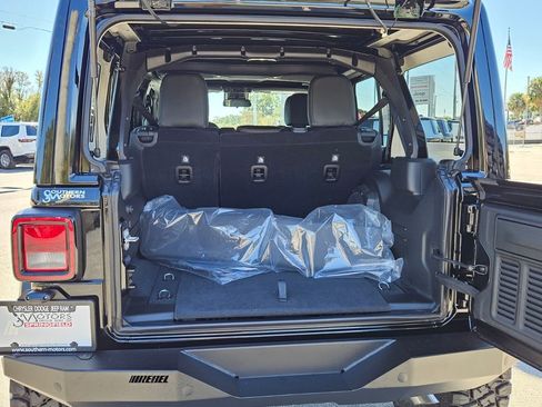 New 2025 Jeep Wrangler Unlimited Sport AWD/4WD image 13
