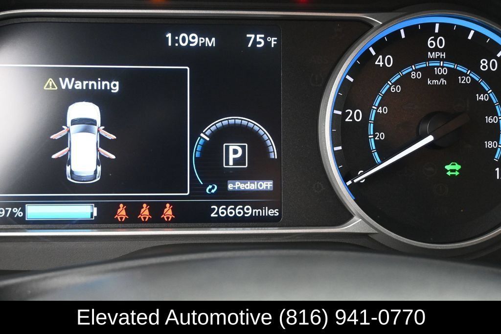 Used 2025 Nissan Leaf S FWD image 8