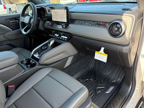 New 2026 Chevrolet Colorado ZR2 w/ Technology Package image 28