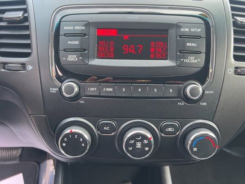 Used 2017 Kia Forte LX image 25