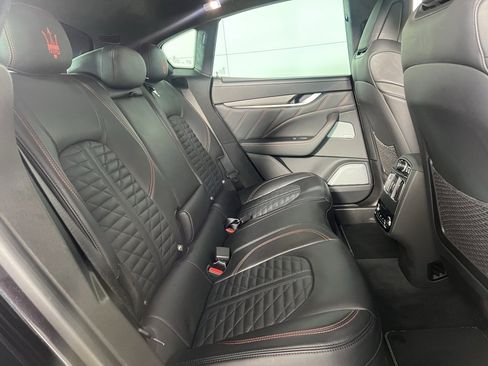 Used 2019 Maserati Levante Trofeo image 25