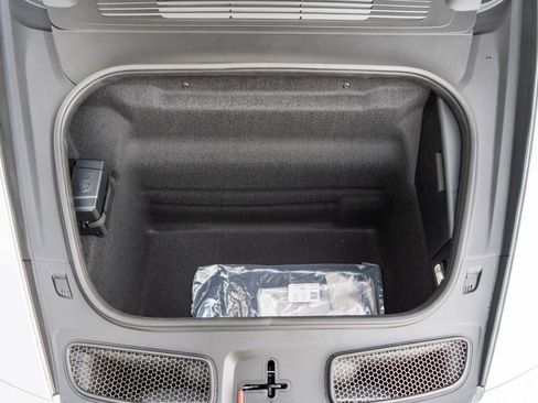 Certified 2026 Porsche 911 GT3 RWD image 33