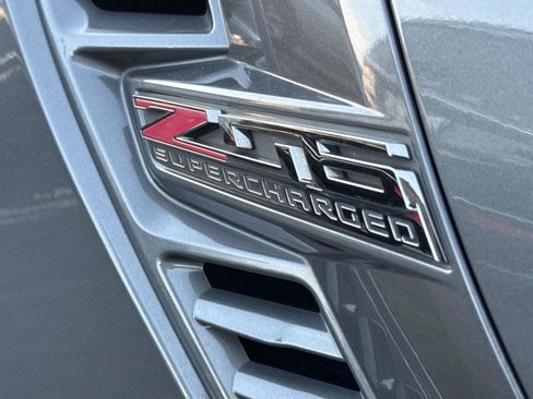 Used 2015 Chevrolet Corvette Z06 w/ 2LZ Preferred Equipment Group image 31