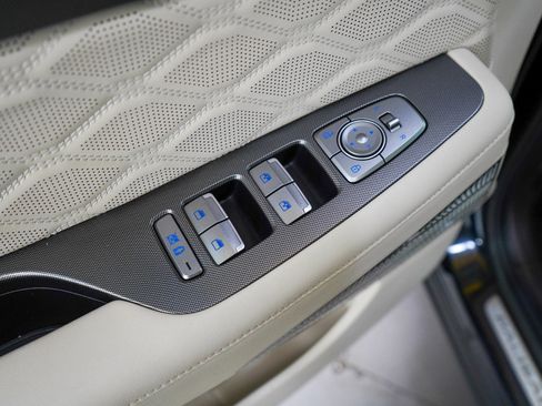 Used 2020 Hyundai Palisade Limited w/ Winter Weather Package image 25