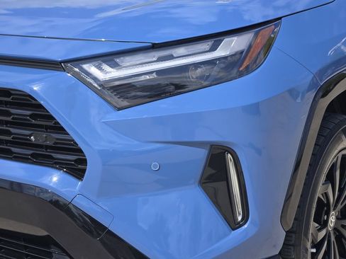 Used 2025 Toyota RAV4 XSE w/ Advanced Technology Package image 10