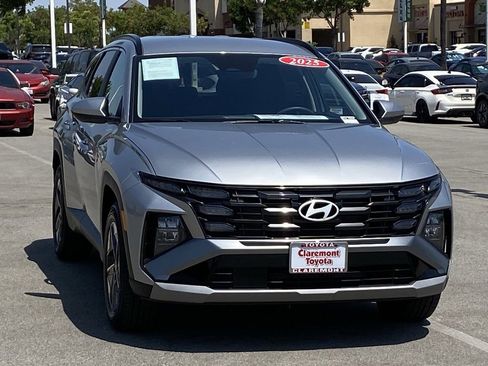 Used 2025 Hyundai Tucson SEL FWD image 44