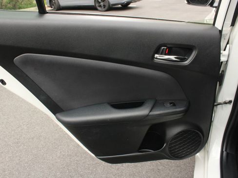 Used 2019 Toyota Prius LE w/ Carpet Mat Package FWD image 20