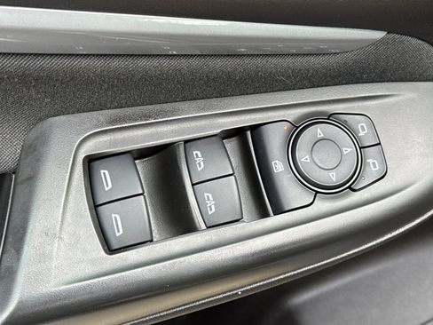 Used 2022 Chevrolet Bolt EUV LT image 12