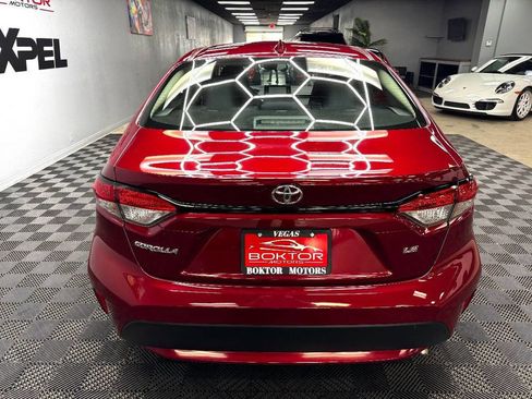 Used 2022 Toyota Corolla LE FWD image 13