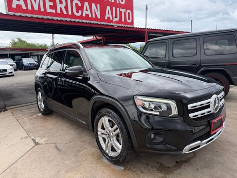 Used 2020 Mercedes-Benz GLB 250 w/ Premium Package image 7